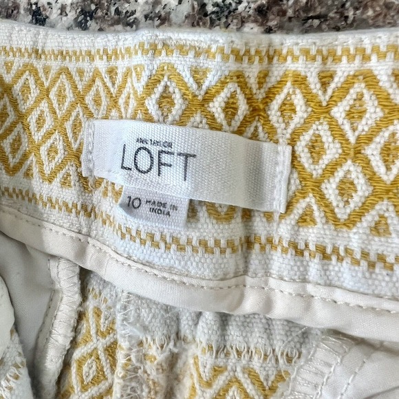 LOFT Ann Taylor Shorts Size 10 Yellow White Stripe Tweed Riviera Coastal Chic - Picture 9 of 12